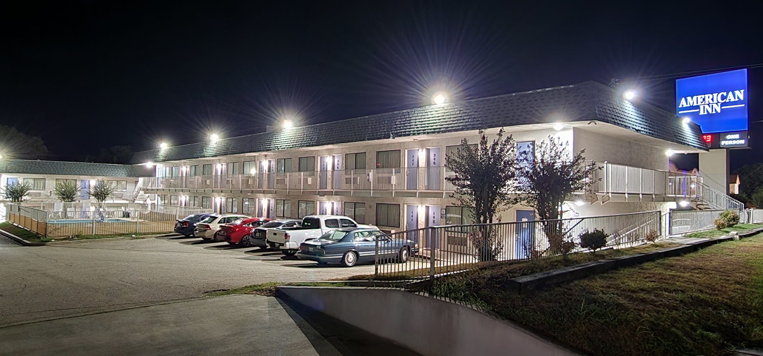 American Inn Temple Texas Exterior / Room